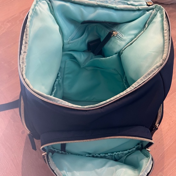 Austin Fowler Diaper Bag - Picture 4 of 4